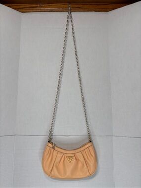 GUESS MARIANA Top Zip Shoulder Bag Handbag Shoulder Bag Women's Peach Purse